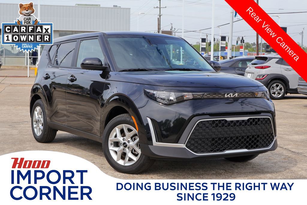 Used 2025 Kia Soul LX image 1