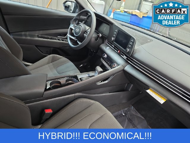 Used 2026 Hyundai Elantra Hybrid FWD image 10
