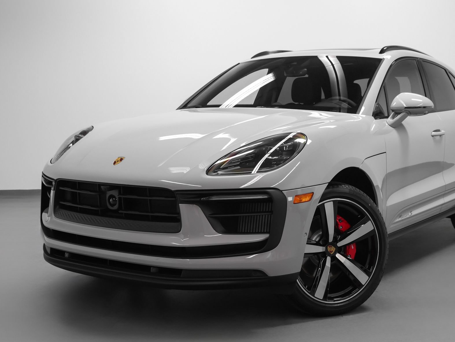 New 2026 Porsche Macan S AWD/4WD image 7