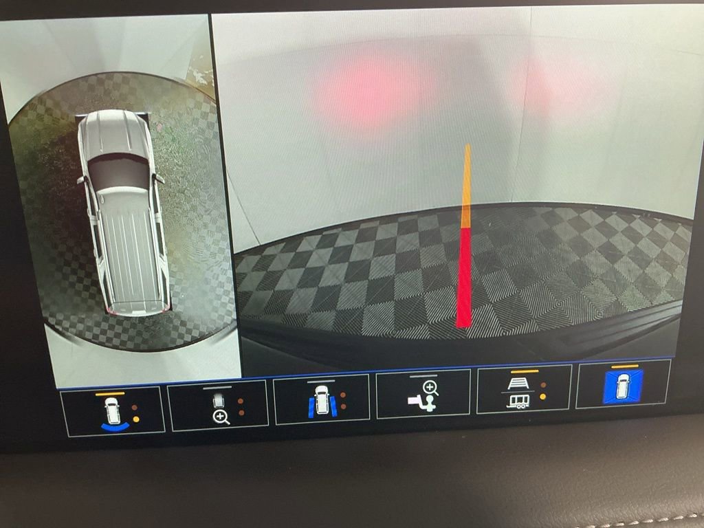 Used 2022 GMC Yukon SLT w/ SLT Luxury Package image 33