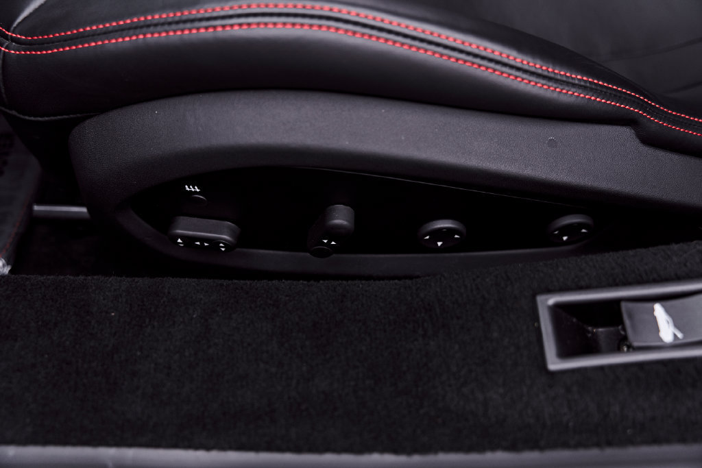 Used 2020 Ferrari F8 Tributo RWD image 56