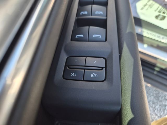 Used 2024 Chevrolet Tahoe LT w/ Luxury Package AWD/4WD image 15