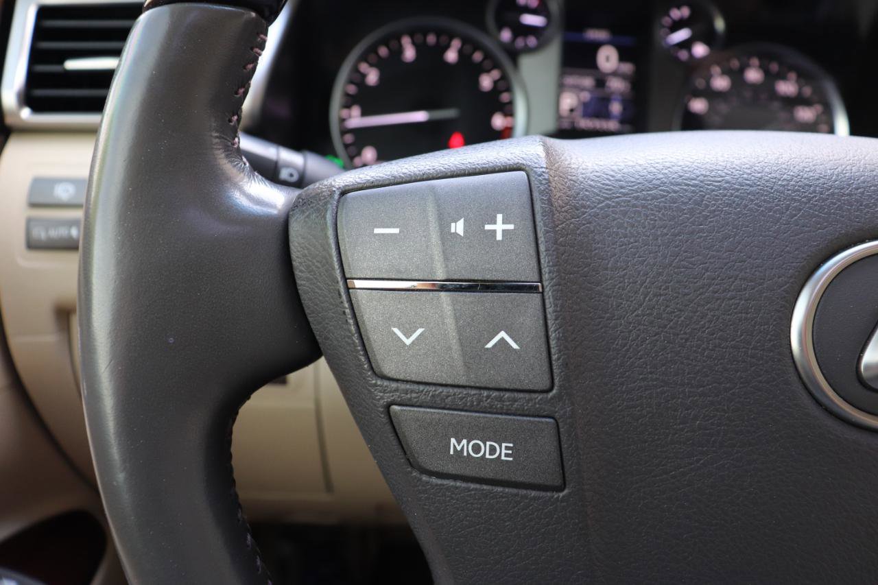 Used 2014 Lexus LX 570 4WD image 63