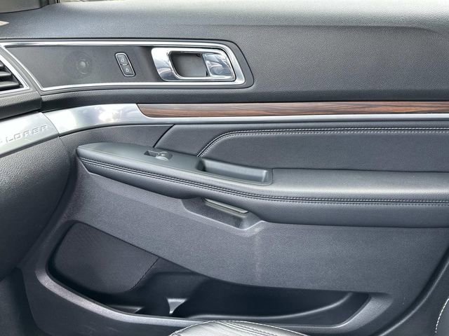 Used 2019 Ford Explorer Limited image 23