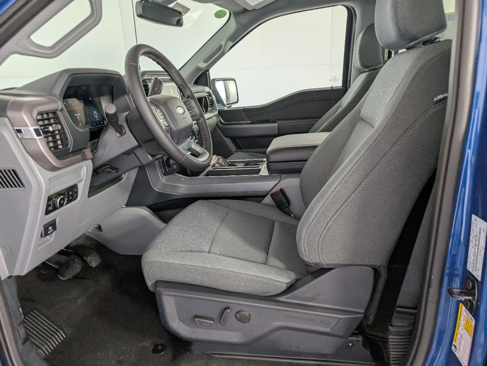 New 2025 Ford F150 XLT w/ Equipment Group 302A MID image 10