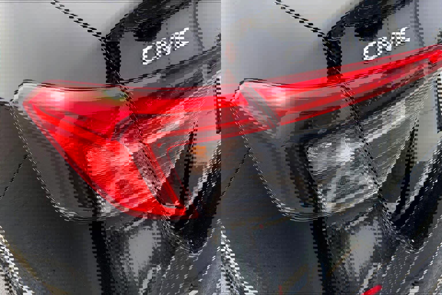 Used 2023 Honda Civic Sport image 25