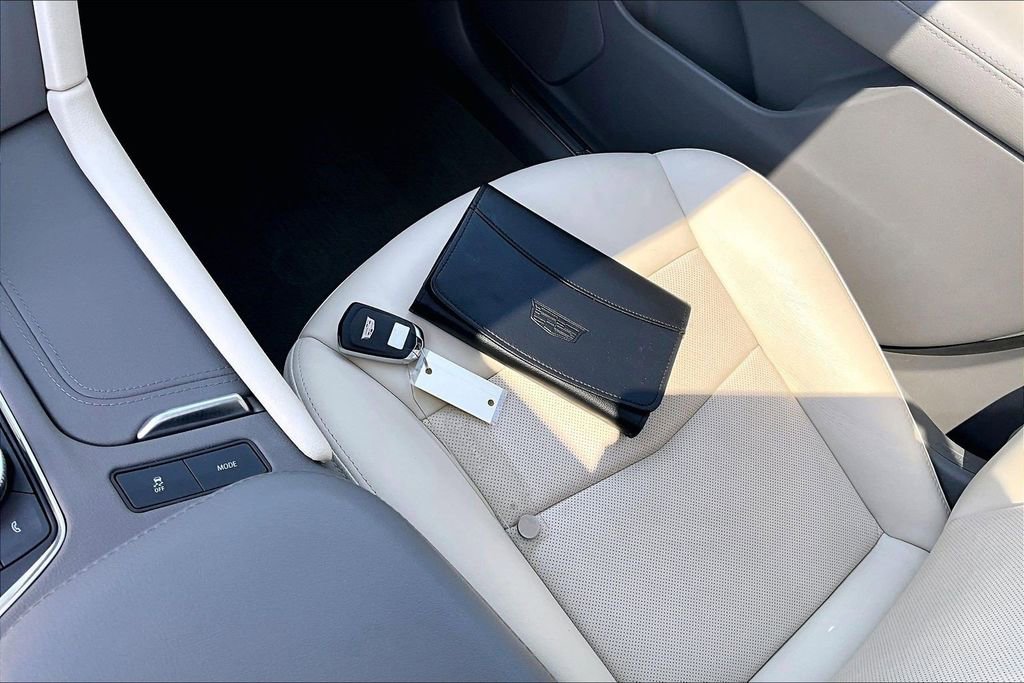 Certified 2024 Cadillac XT5 Premium Luxury w/ LPO, Floor Liner Package FWD image 32