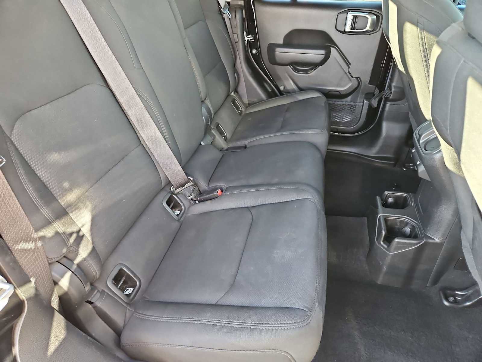 Used 2022 Jeep Gladiator Sport image 34