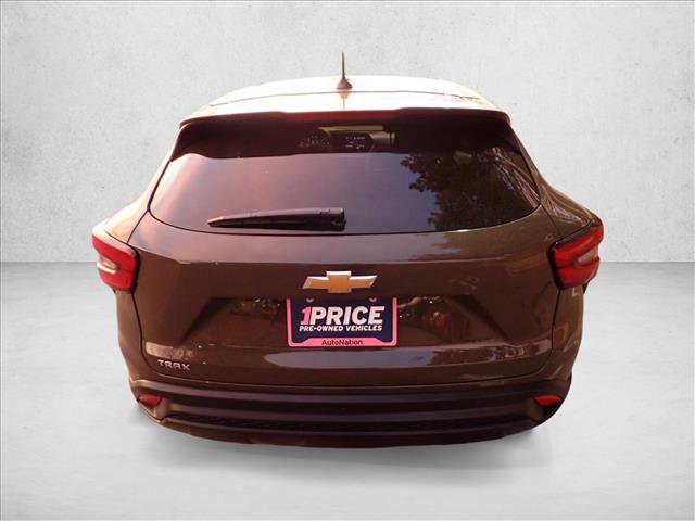 Used 2024 Chevrolet Trax LS w/ LS Convenience Package video 3