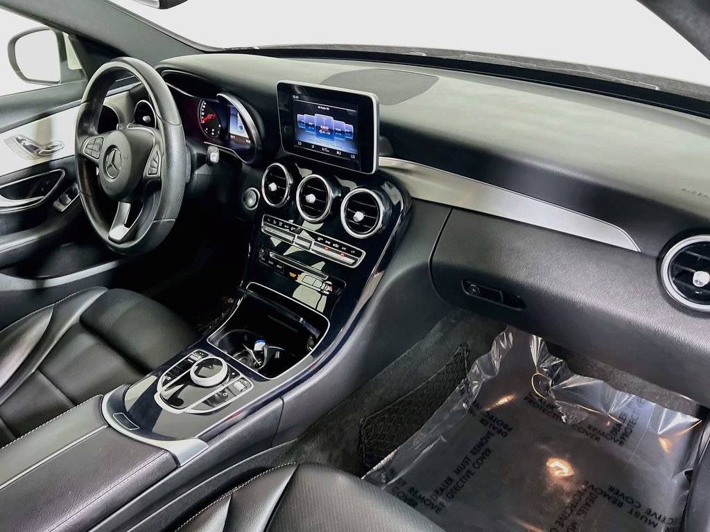 Used 2018 Mercedes-Benz C 300 Sedan image 24