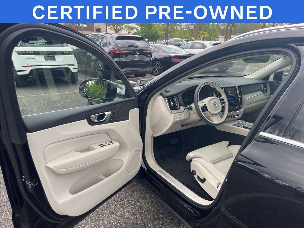 Used 2023 Volvo XC60 B5 Ultimate w/ Climate Package AWD/4WD image 10