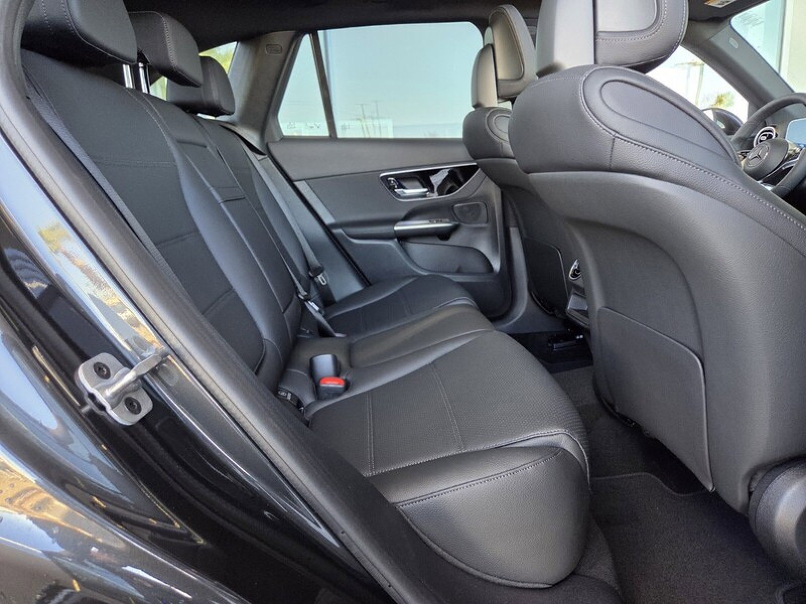New 2026 Mercedes-Benz GLC 300 image 16