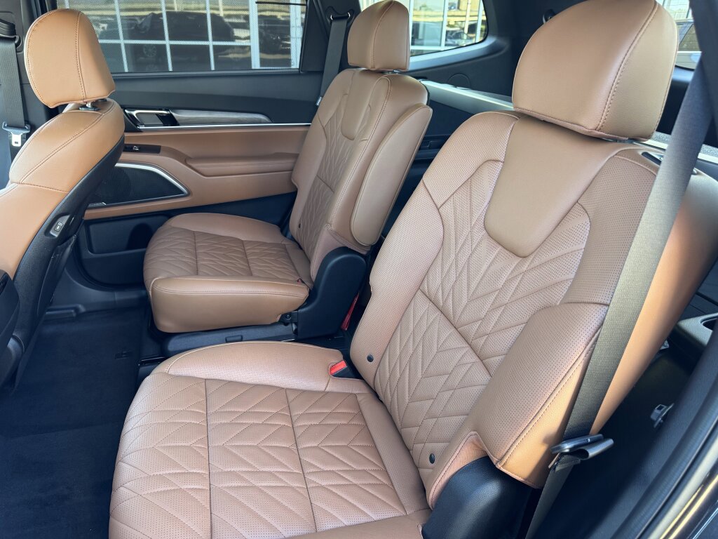 Used 2025 Kia Telluride EX X-Line image 32
