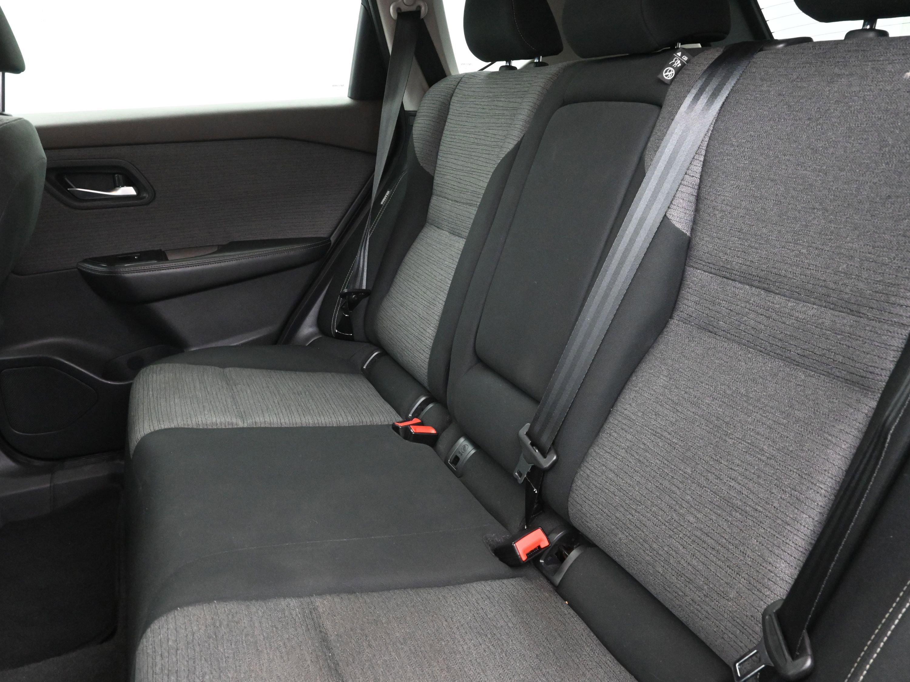 Used 2021 Nissan Rogue SV image 22