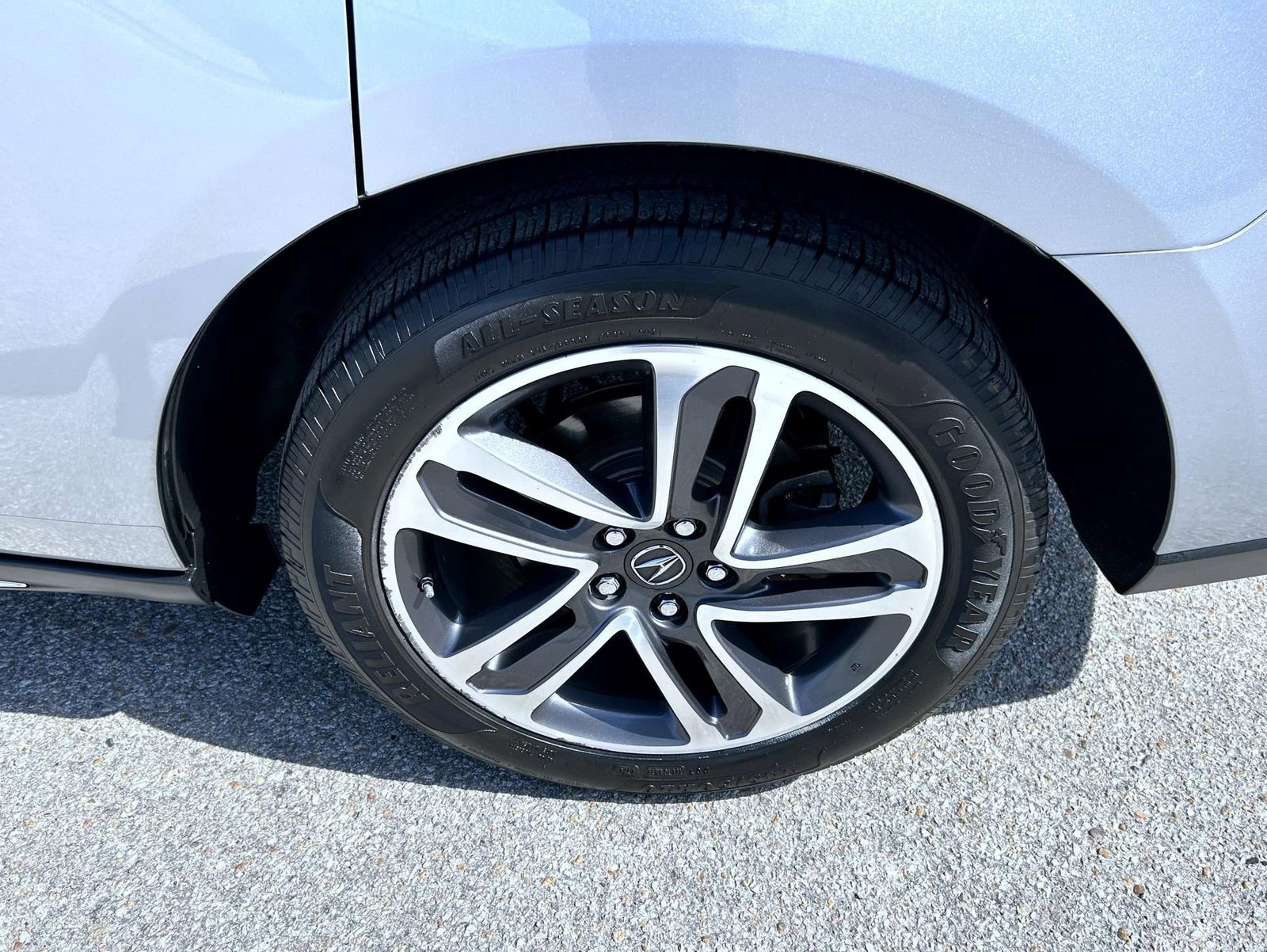 Used 2018 Acura MDX SH-AWD w/ Advance Package image 22