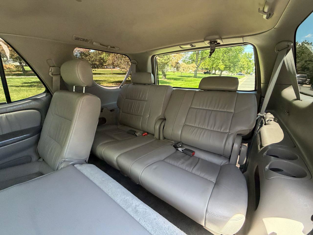 Used 2004 Toyota Sequoia Limited AWD/4WD image 16
