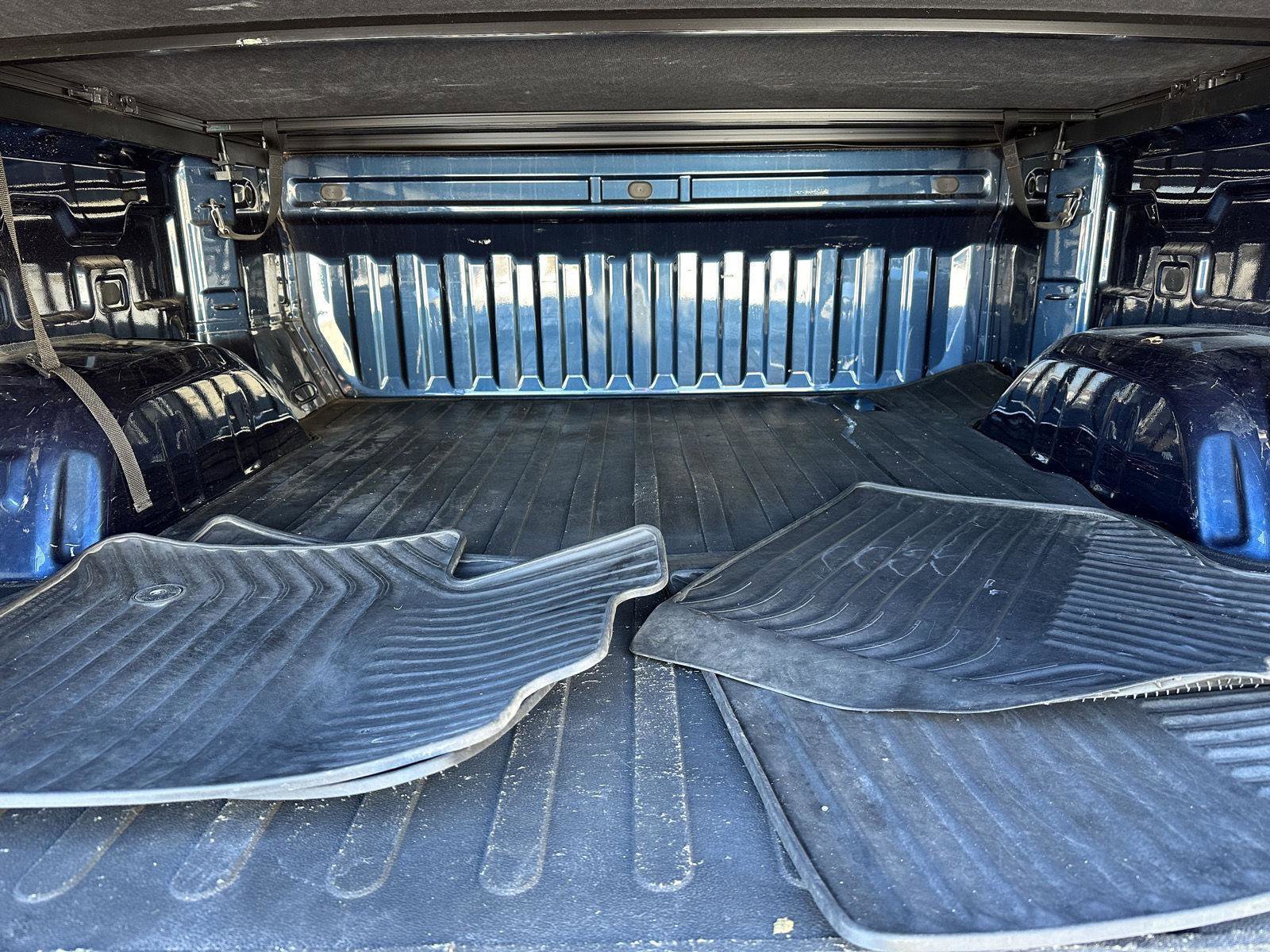 Used 2021 Chevrolet Silverado 1500 Custom image 32