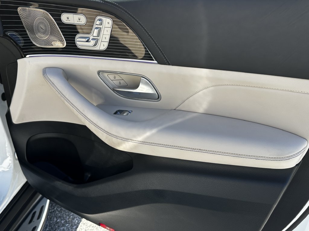 Certified 2025 Mercedes-Benz GLS 63 AMG 4MATIC image 16