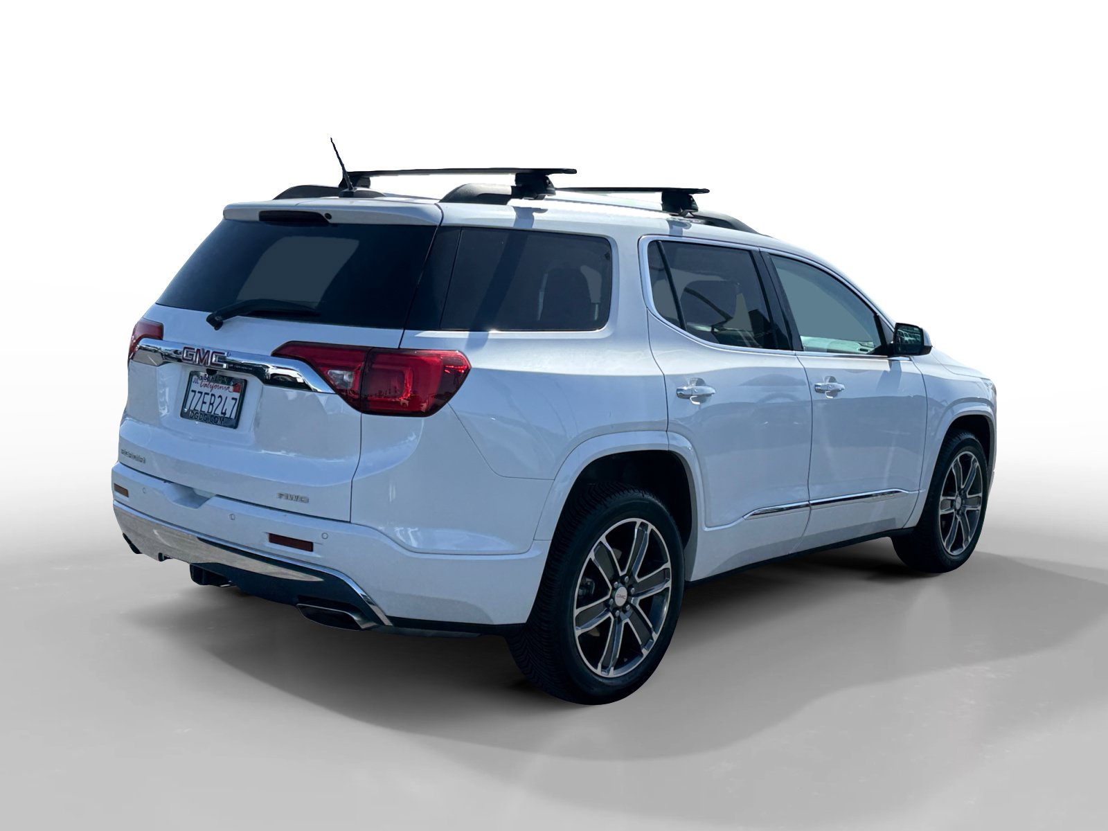 Used 2017 GMC Acadia Denali w/ Technology Package AWD/4WD image 5