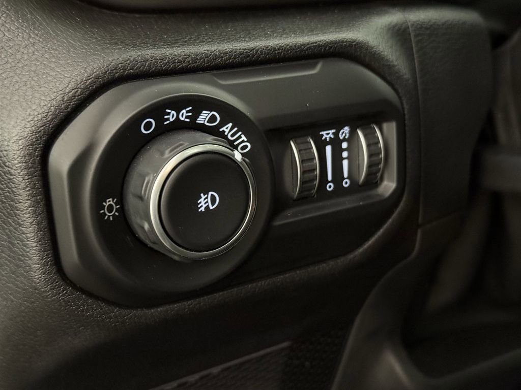 Used 2021 Jeep Wrangler Unlimited Sport image 15