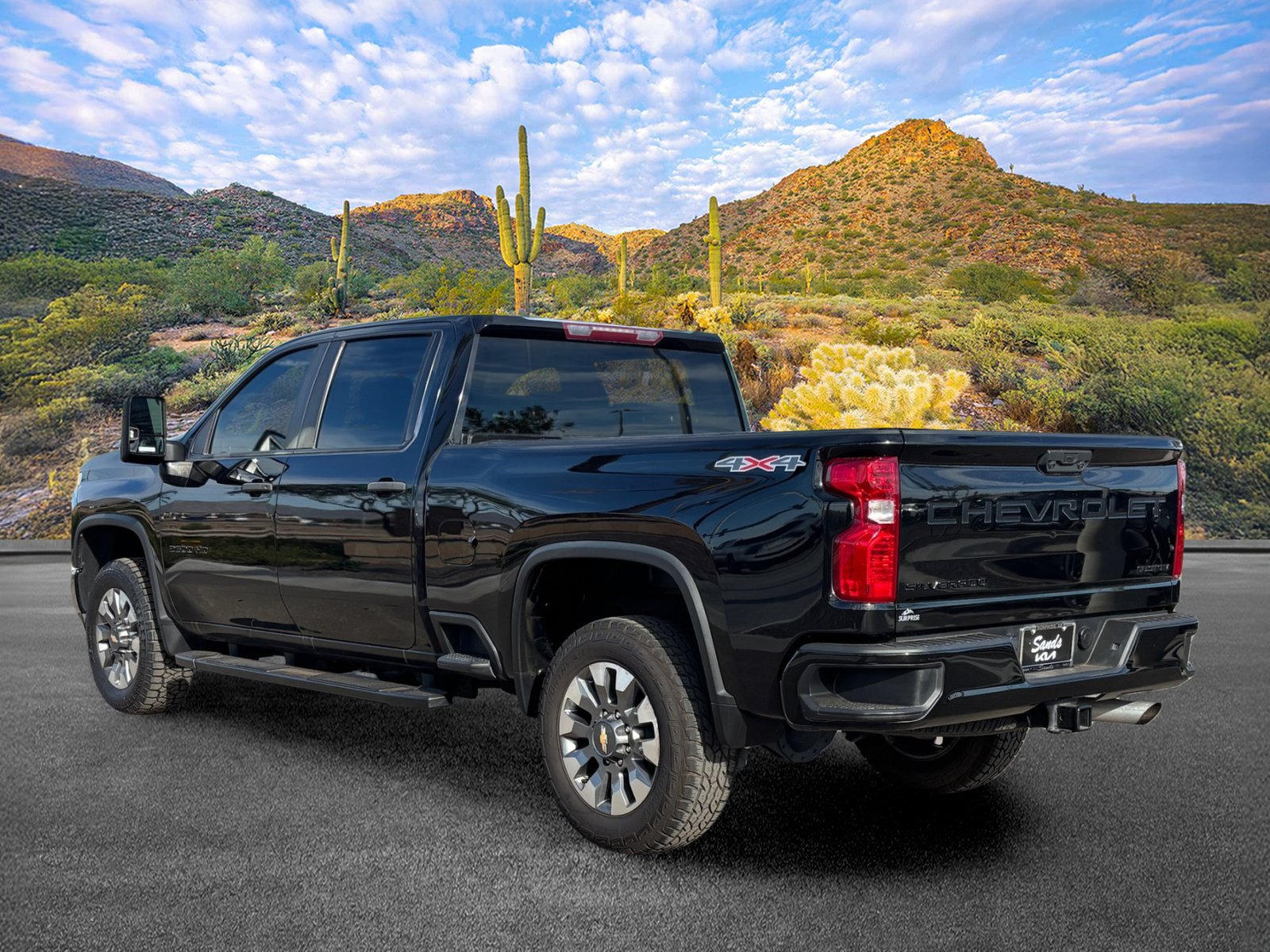 Used 2023 Chevrolet Silverado 2500 Custom w/ Custom Value Package AWD/4WD image 9