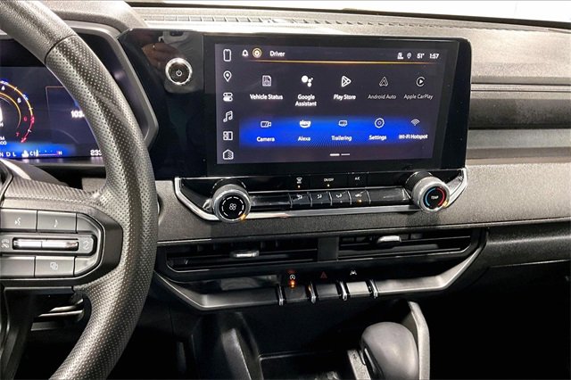 Used 2024 Chevrolet Colorado W/T image 4