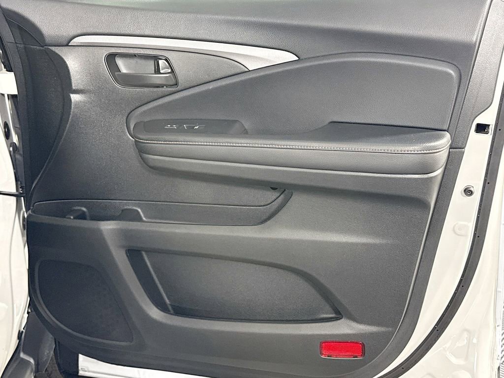 Certified 2023 Honda Passport TrailSport image 22