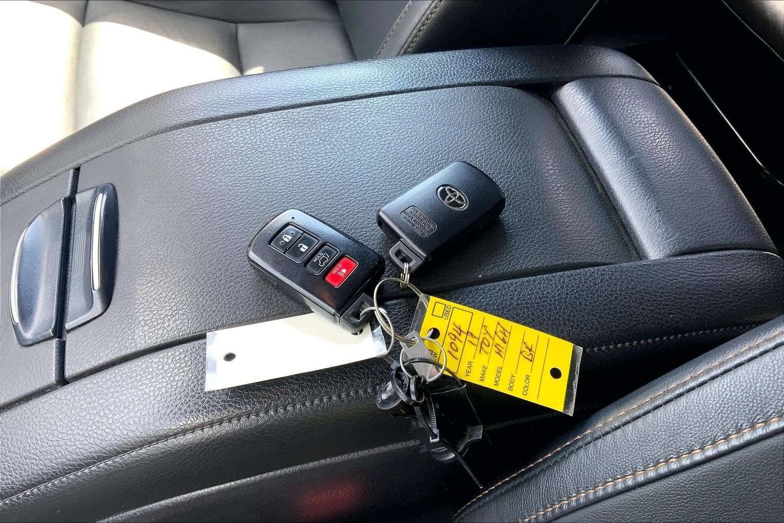 Used 2019 Toyota Highlander XLE AWD/4WD image 13