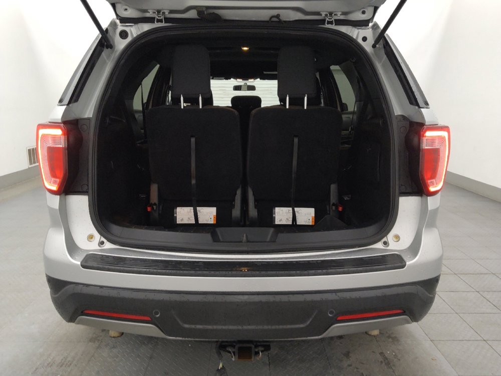 Used 2019 Ford Explorer XLT FWD image 29