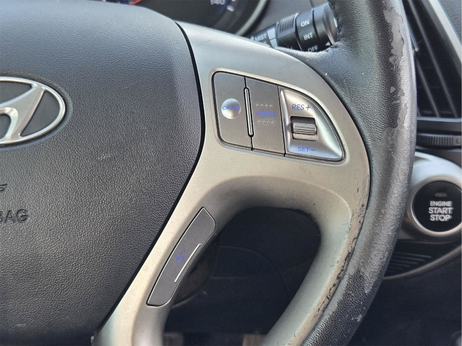 Used 2013 Hyundai Tucson Limited FWD image 27