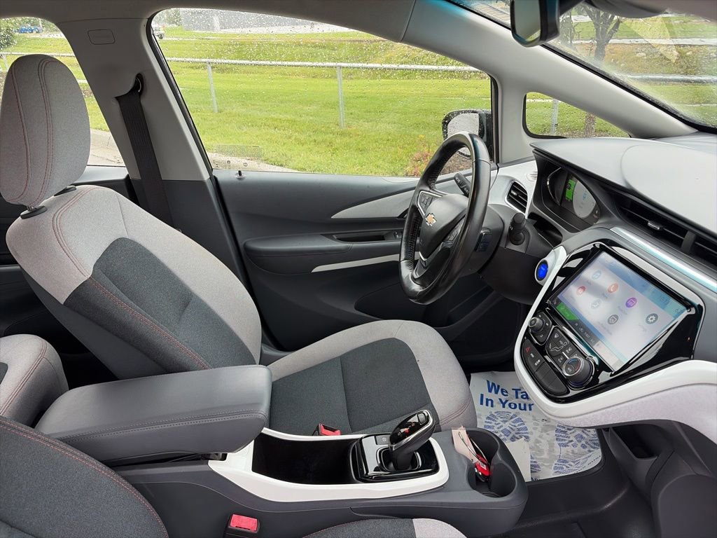 Used 2020 Chevrolet Bolt LT FWD image 27