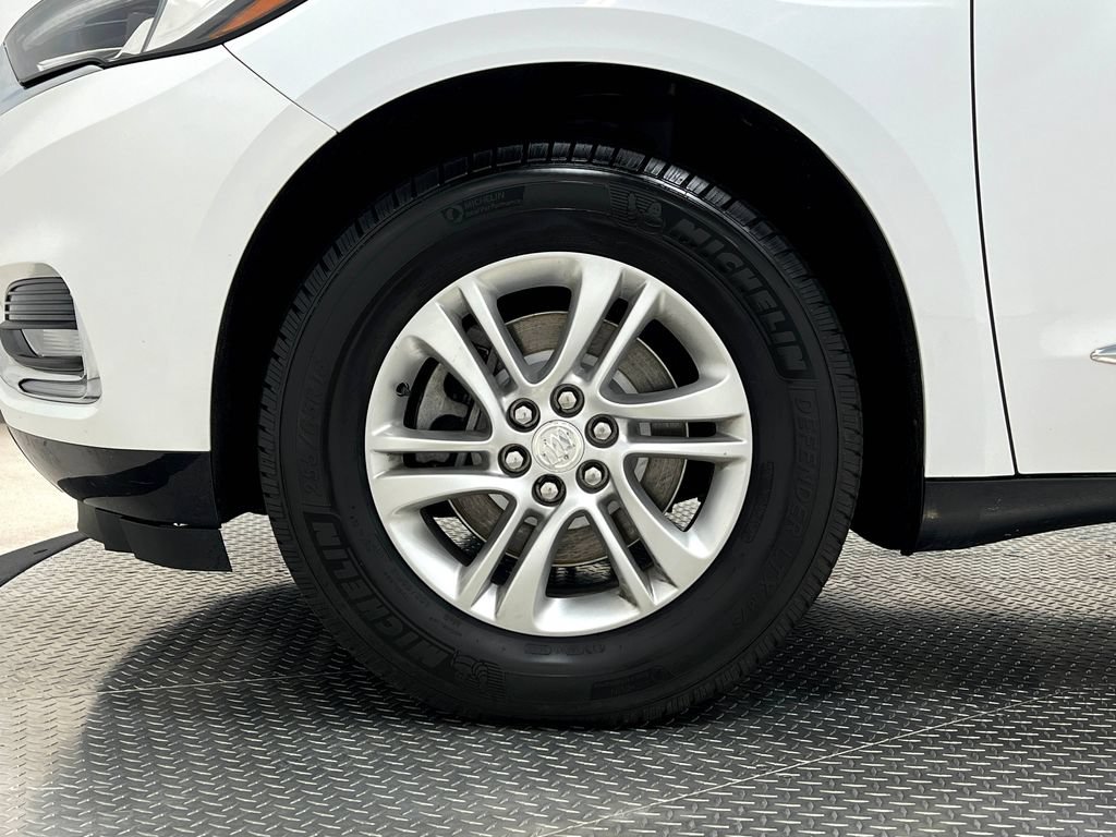 Used 2018 Buick Enclave Essence AWD/4WD image 40