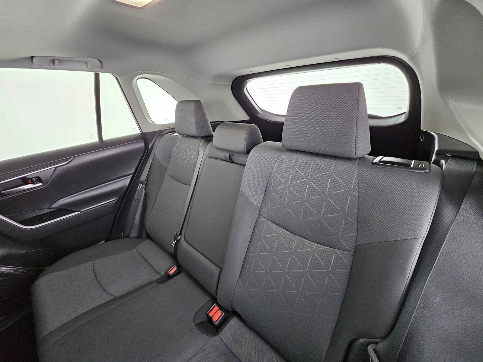 Used 2024 Toyota RAV4 XLE w/ Convenience Package image 18