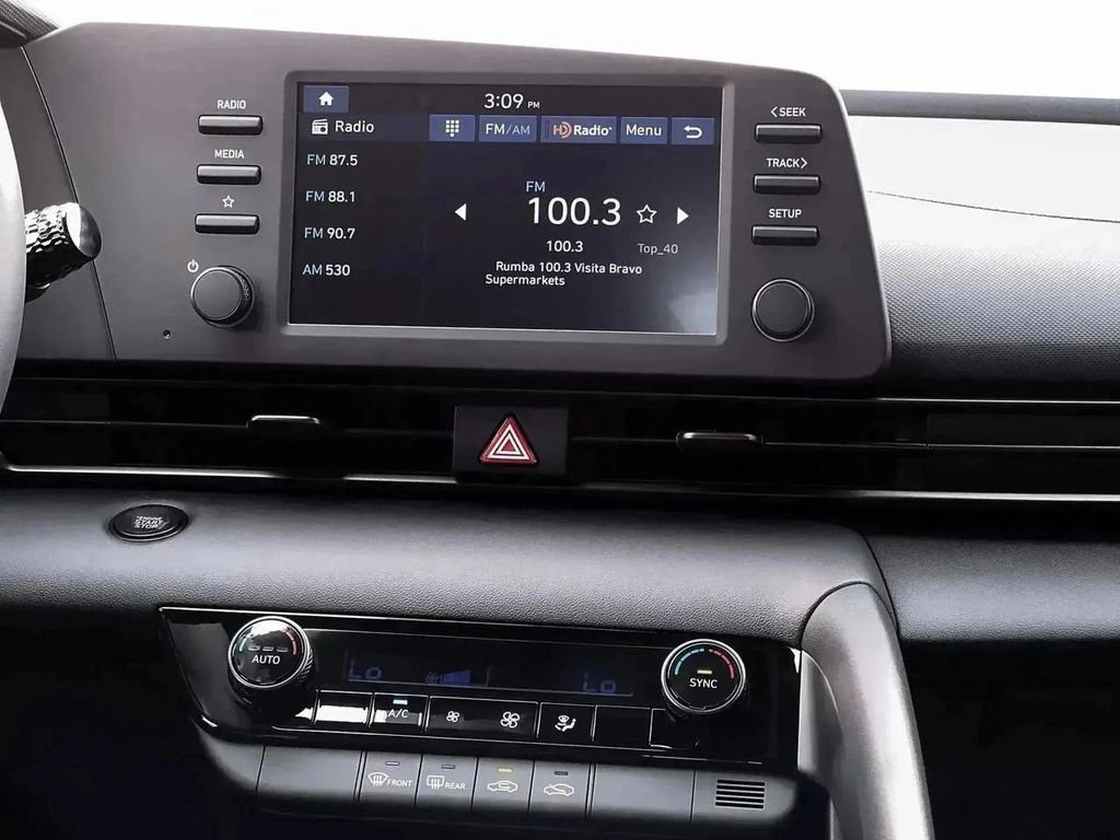 New 2026 Hyundai Elantra Sport FWD image 34