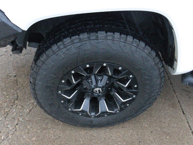 Used 2023 Toyota Tacoma SR5 AWD/4WD image 12