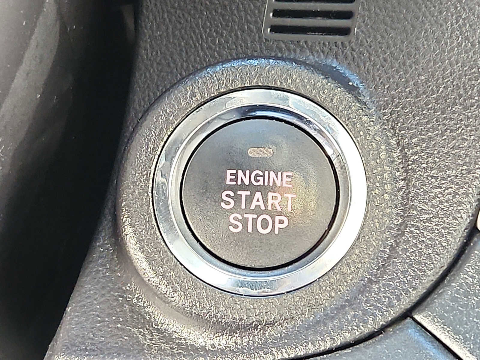 Used 2023 Subaru Outback Limited image 23