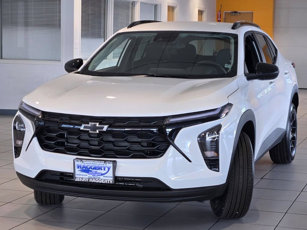 New 2026 Chevrolet Trax LT w/ Driver Confidence Package FWD image 4