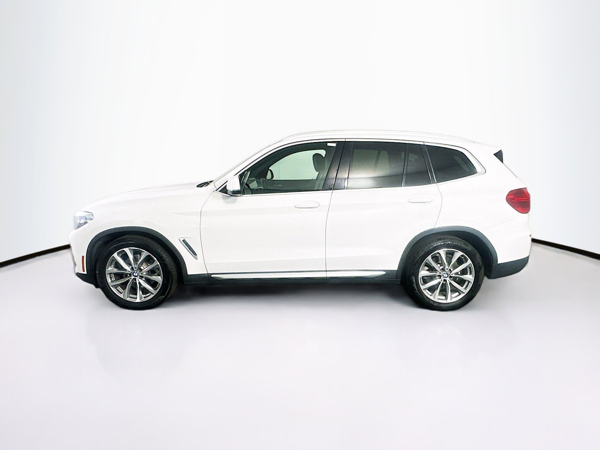 Used 2019 BMW X3 sDrive30i w/ Driving Assistance Package image 4