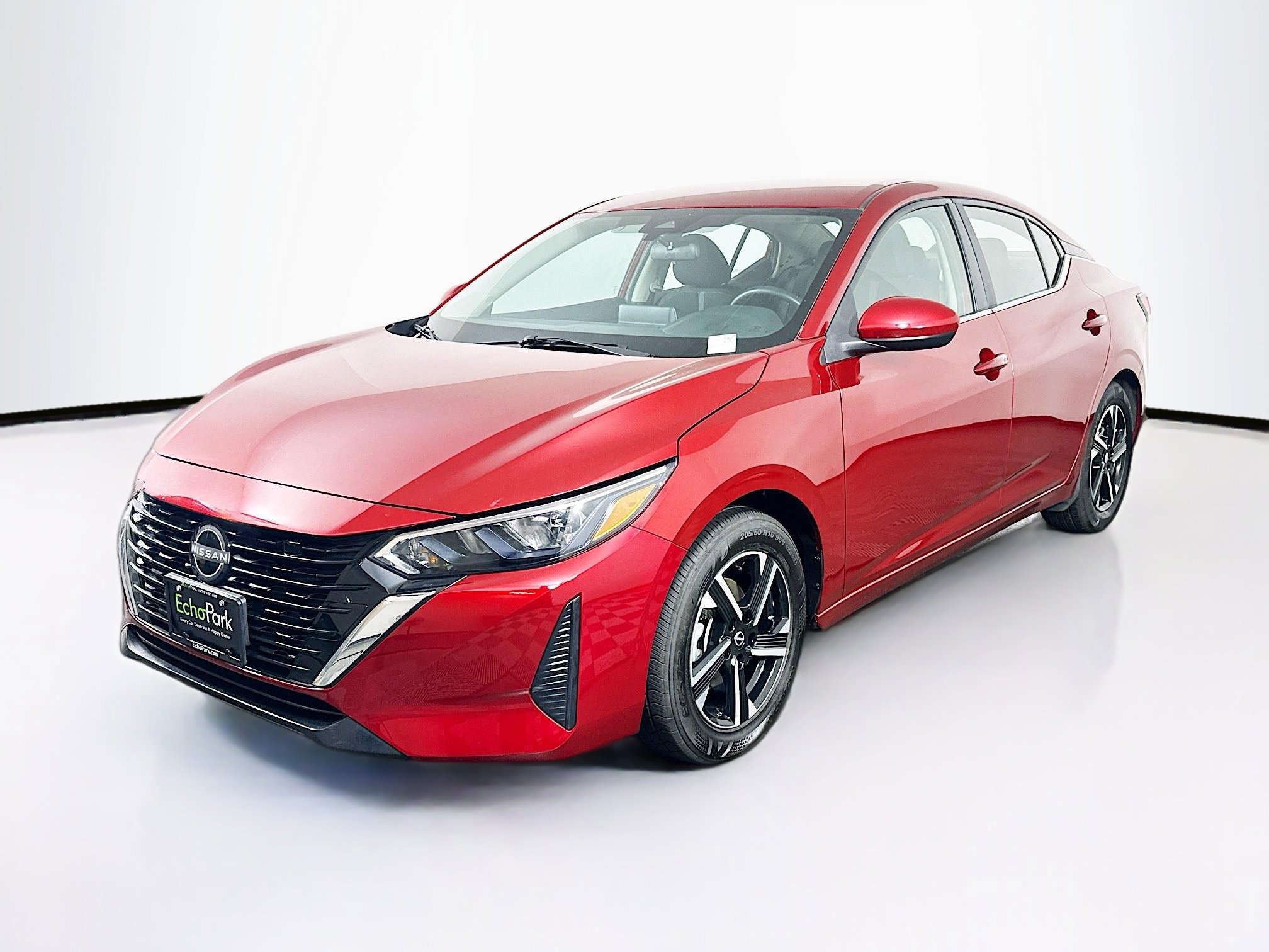 Used 2024 Nissan Sentra SV image 3