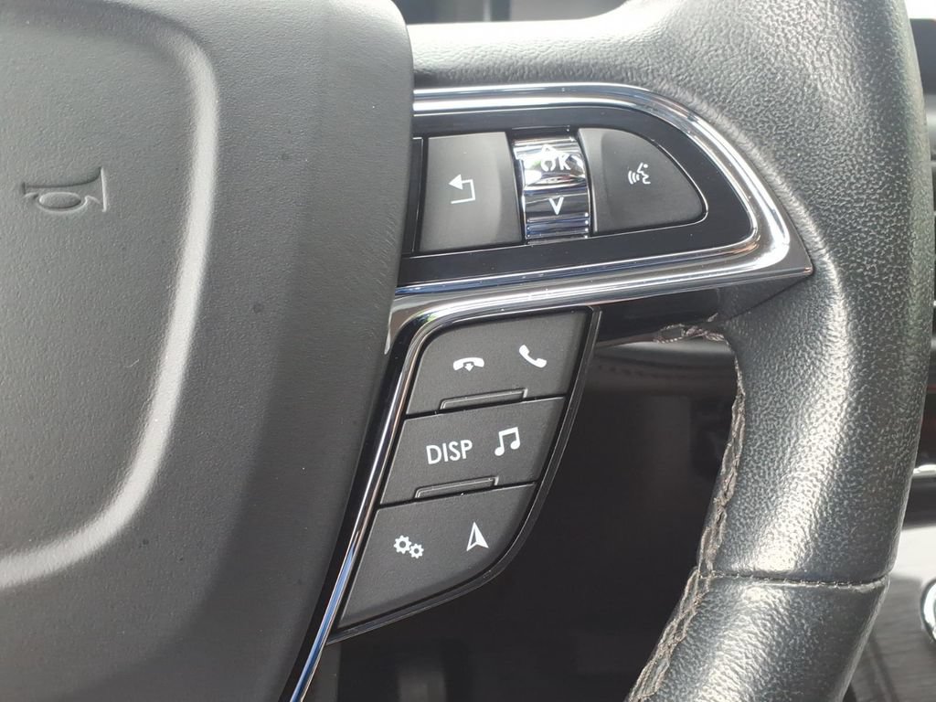 Used 2023 Lincoln Nautilus AWD w/ Premium Package image 9