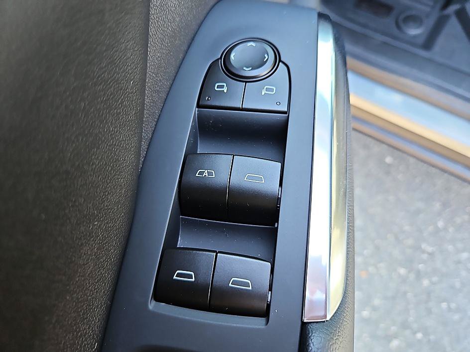 New 2027 Chevrolet Traverse LT w/ Midnight/Sport Edition AWD/4WD image 15