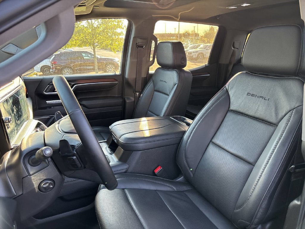 Used 2026 GMC Sierra 1500 Denali w/ Denali Reserve Package AWD/4WD image 11