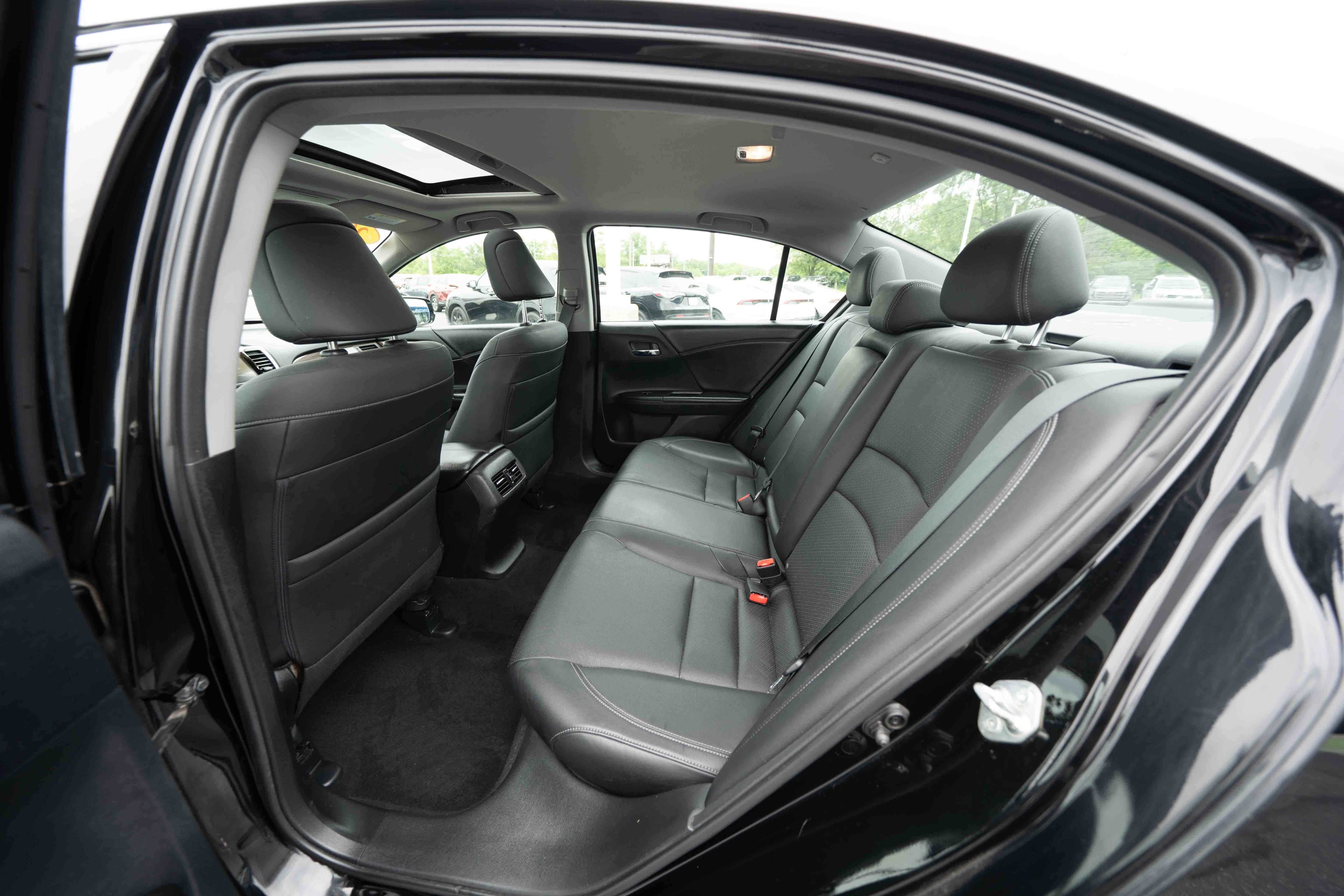 Used 2016 Honda Accord EX-L image 23