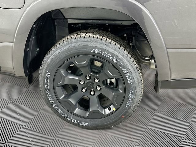 New 2026 RAM 1500 4x4 Crew Cab image 15