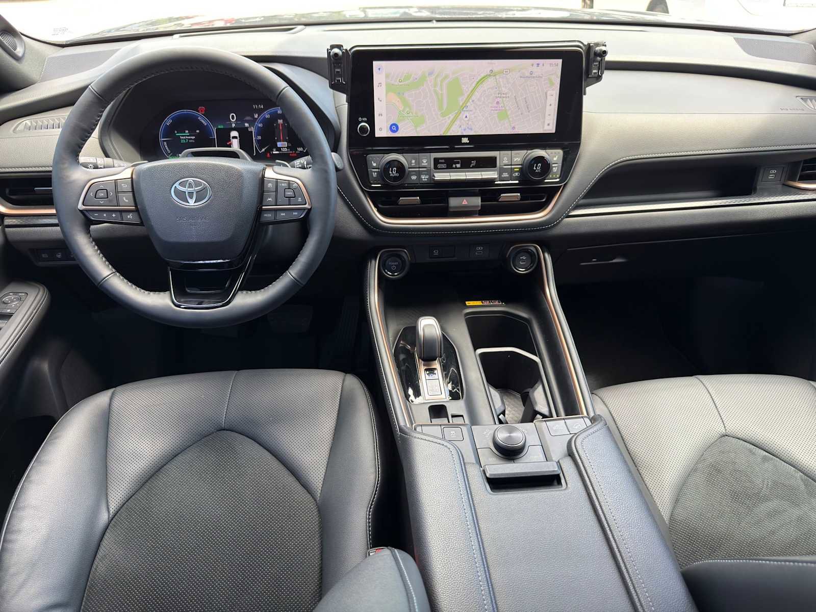 Used 2025 Toyota Grand Highlander AWD Hybrid image 25