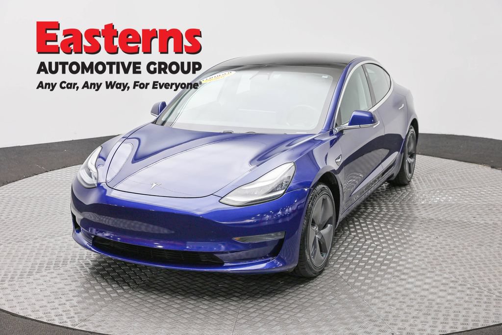 Used 2020 Tesla Model 3 Standard Range RWD image 1
