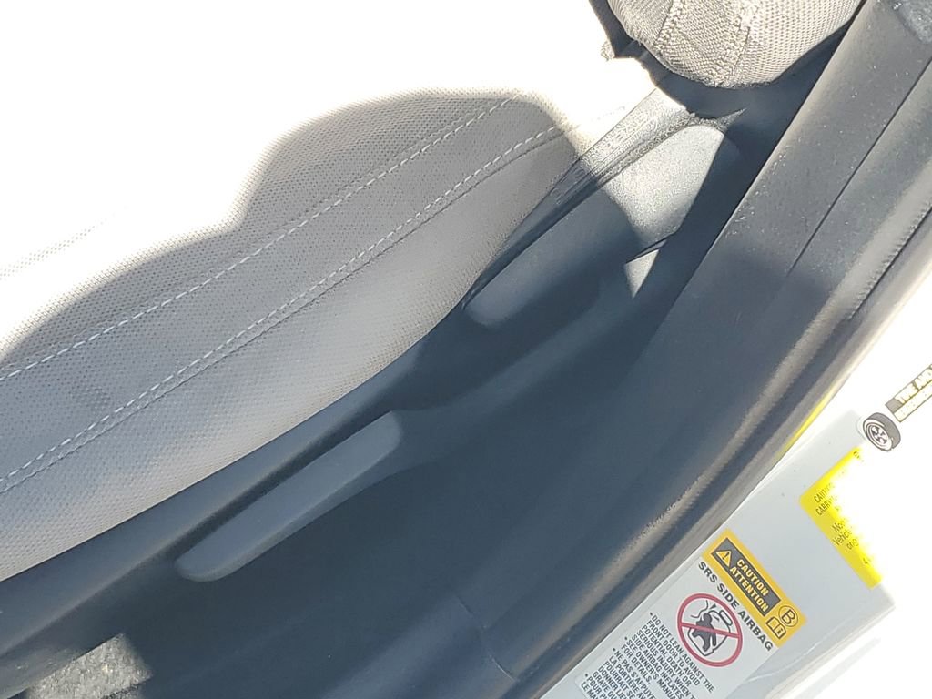 Used 2016 Toyota Corolla LE FWD image 21