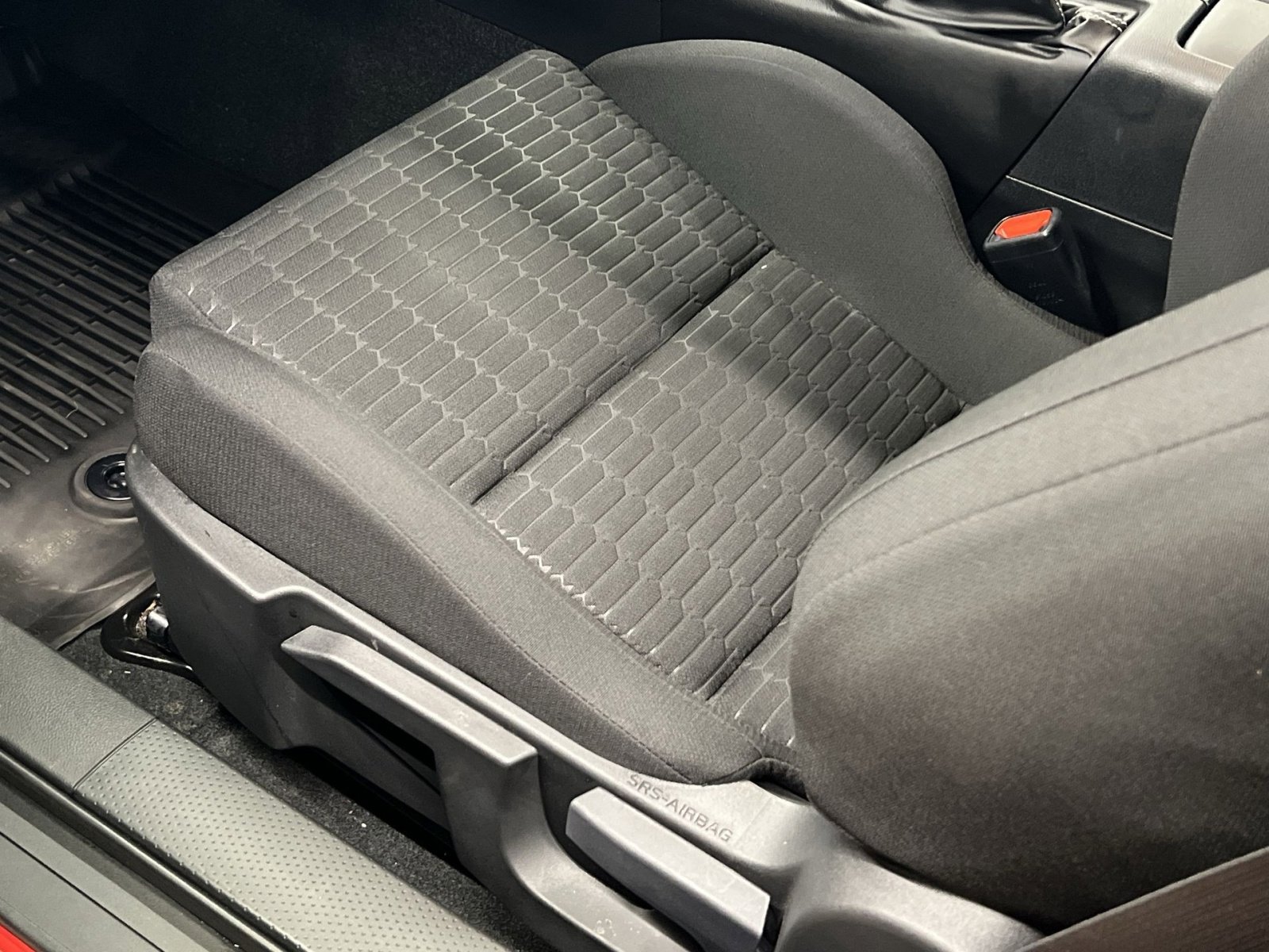 Used 2025 Toyota GR86 w/ ALL Weather Mat Package (TMS) image 12