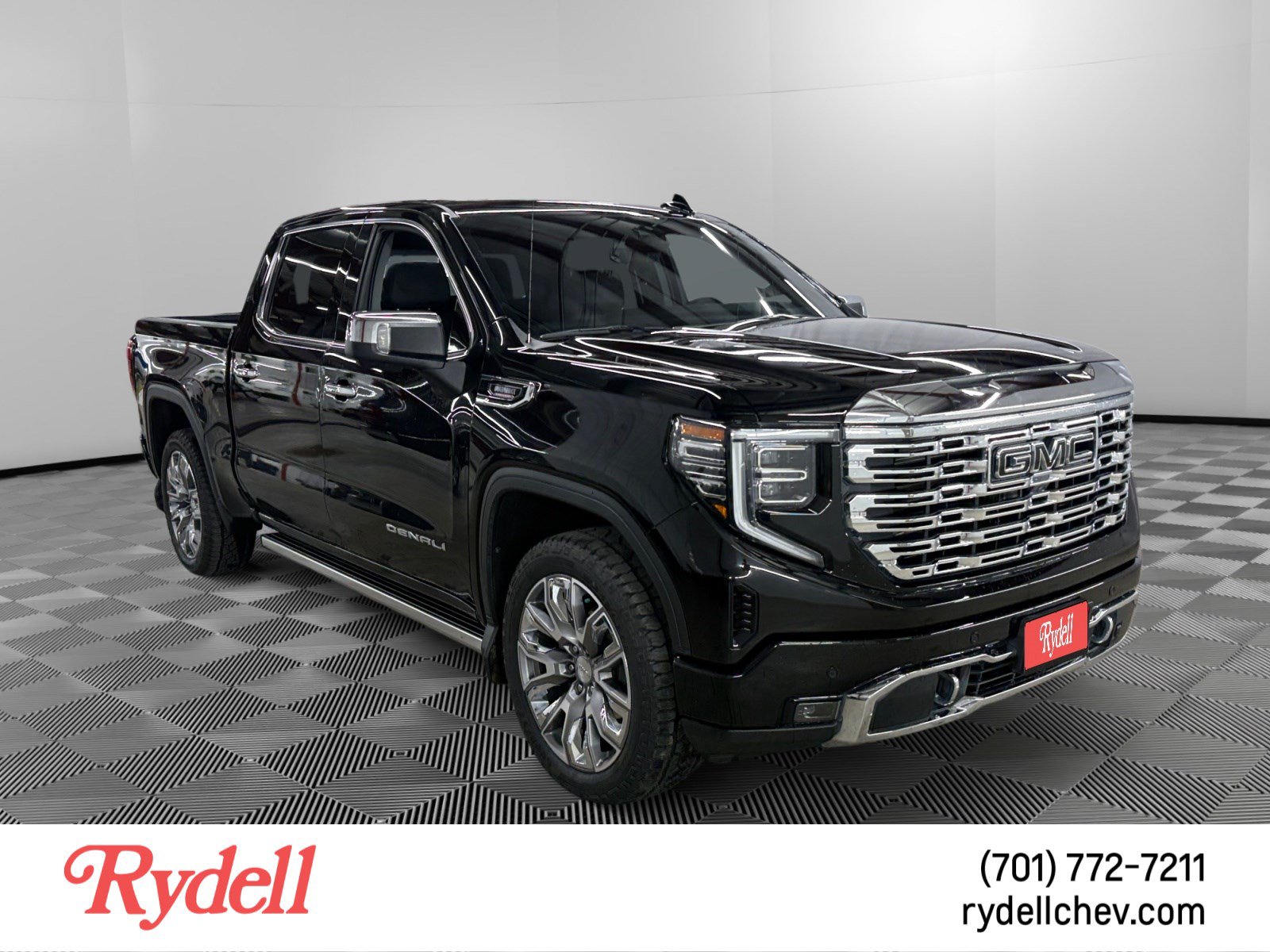 Used 2024 GMC Sierra 1500 Denali AWD/4WD image 7