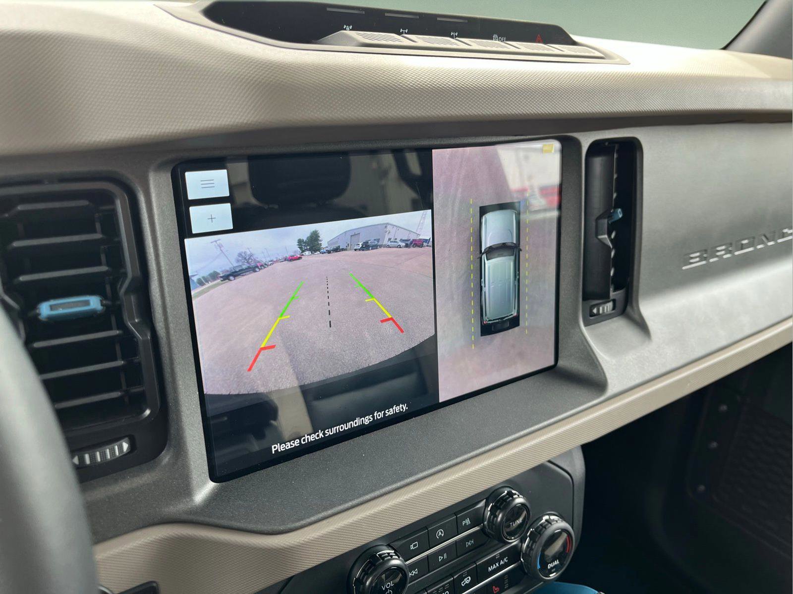 Used 2024 Ford Bronco Wildtrak image 18